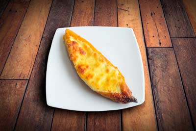 PLATANO CON BOCADILLO Y QUESO